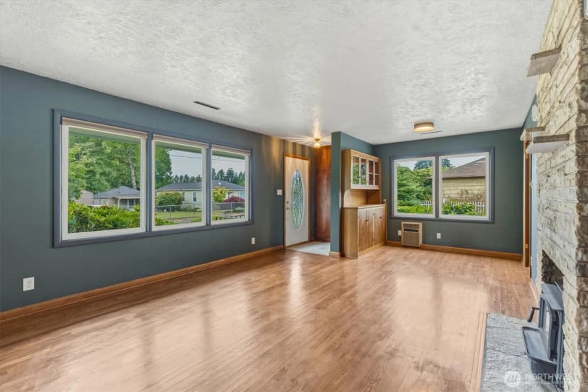 Property photo for 716 Woodard Avenue Ne, Castle Rock photo 6