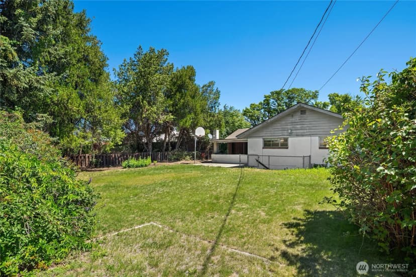 Property photo for 314 N 40th Avenue, Yakima photo 22