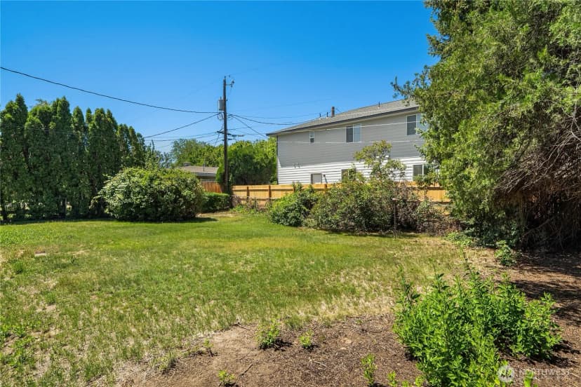 Property photo for 314 N 40th Avenue, Yakima photo 21