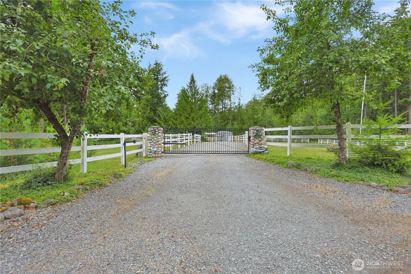 Property photo for 34620 32 Avenue E, Eatonville photo 39