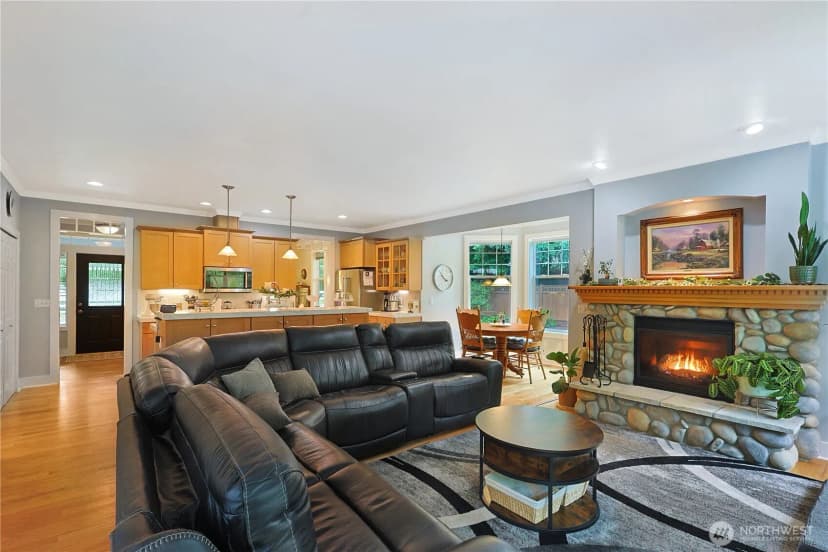 Property photo for 34620 32 Avenue E, Eatonville photo 12