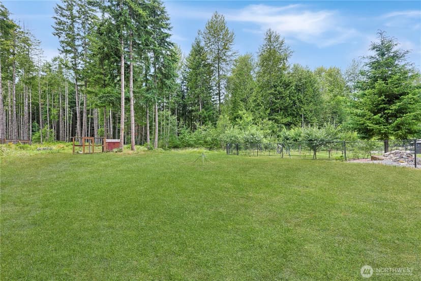 Property photo for 34620 32 Avenue E, Eatonville photo 31