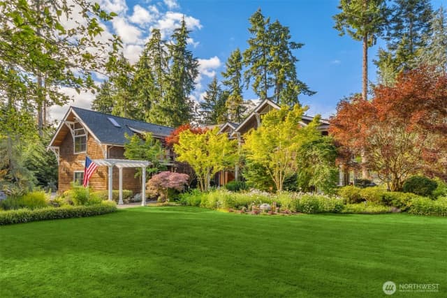 Property photo for 10374 Country Club Road, Bainbridge Island photo 3
