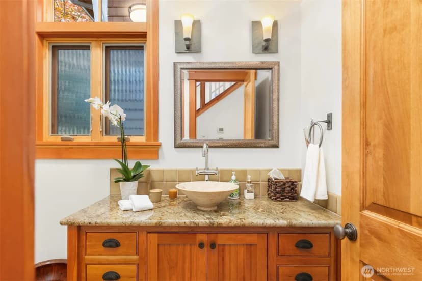 Property photo for 10374 Country Club Road, Bainbridge Island photo 35
