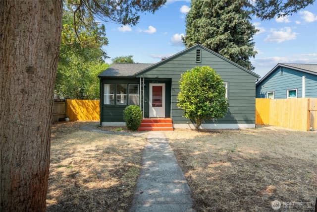 Property photo for 3716 E G Street, Tacoma photo 2