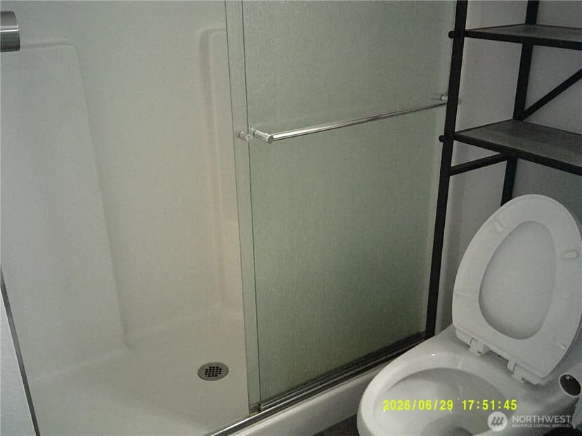 Property photo for 1621 Sw Mulberry Place #d303, Oak Harbor photo 12
