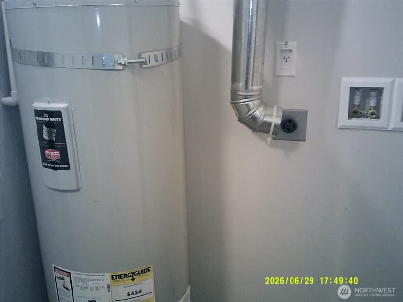 Property photo for 1621 Sw Mulberry Place #d303, Oak Harbor photo 14