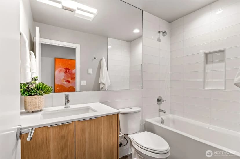Property photo for 4464 Midvale Avenue N, Seattle photo 28