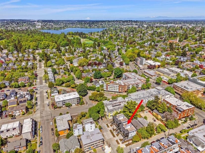 Property photo for 4464 Midvale Avenue N, Seattle photo 34