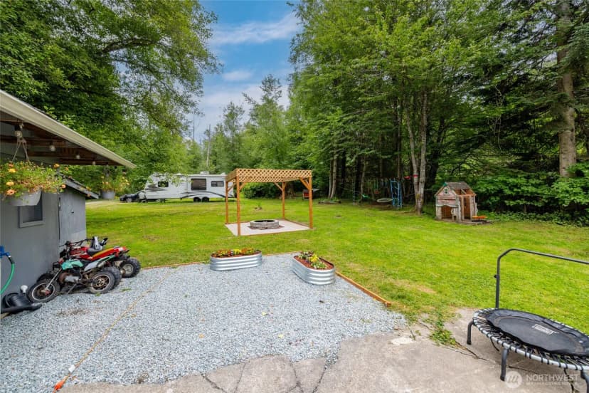Property photo for 4059 Old Hwy 99 North Road, Burlington photo 25