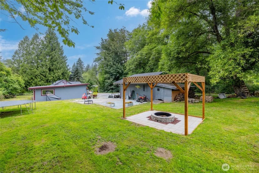 Property photo for 4059 Old Hwy 99 North Road, Burlington photo 26