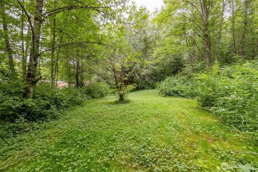 Property photo for 4059 Old Hwy 99 North Road, Burlington photo 31