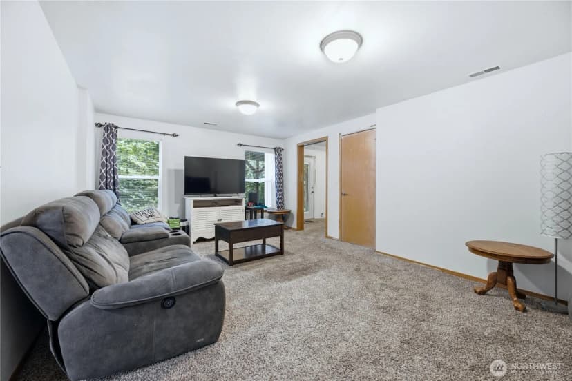 Property photo for 18821 Rampart Drive Se, Yelm photo 16
