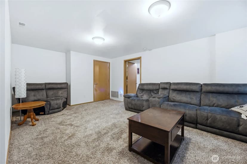 Property photo for 18821 Rampart Drive Se, Yelm photo 15