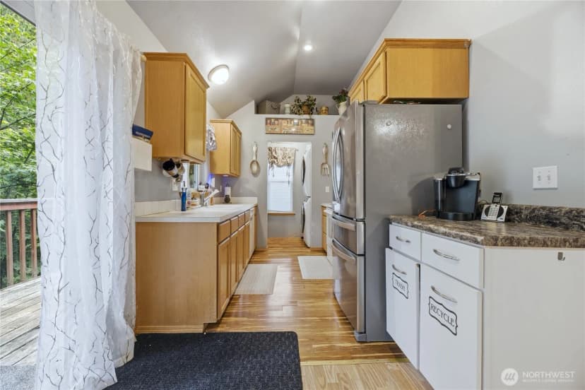 Property photo for 18821 Rampart Drive Se, Yelm photo 6