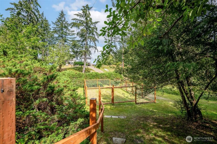 Property photo for 1207 E Madrona Boulevard Nw, Lakebay photo 27