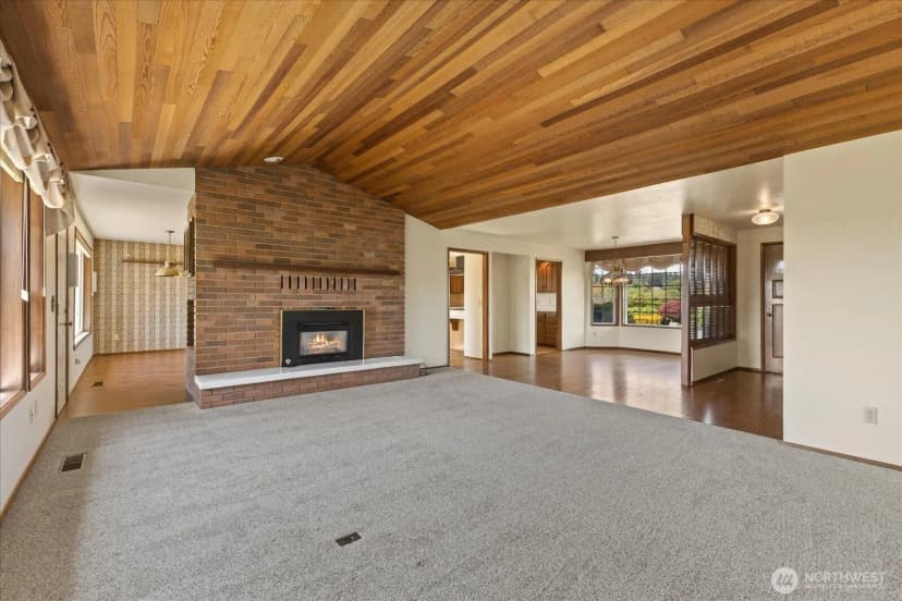 Property photo for 15727 19th Avenue Ne, Arlington photo 6