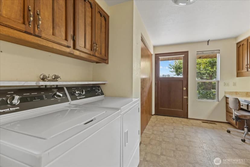 Property photo for 15727 19th Avenue Ne, Arlington photo 31