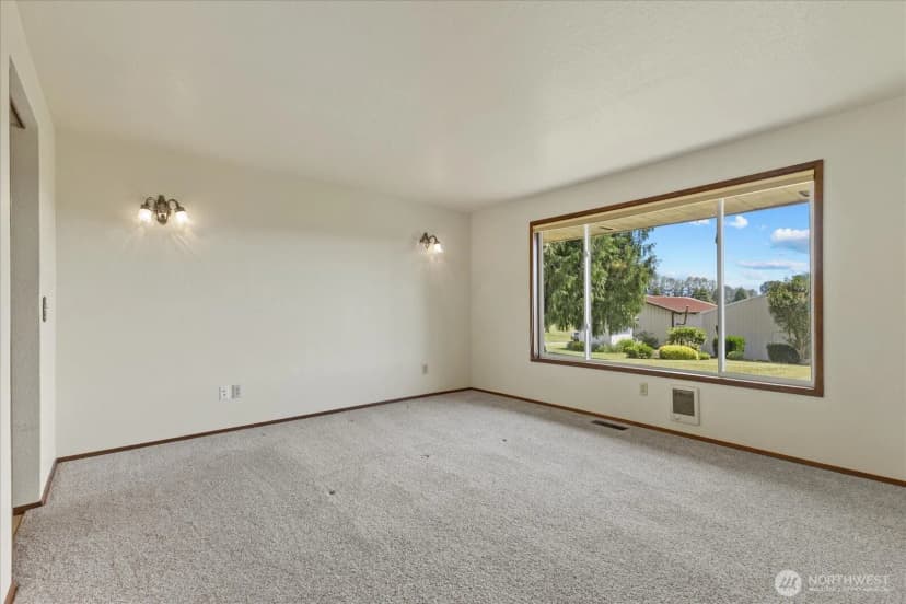 Property photo for 15727 19th Avenue Ne, Arlington photo 24
