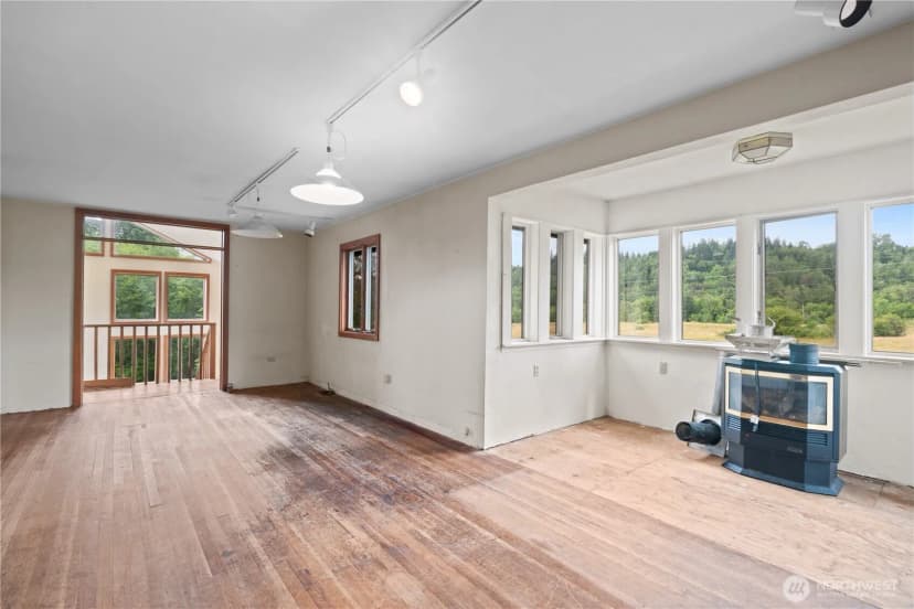 Property photo for 15593 State Route 9, Mount Vernon photo 7