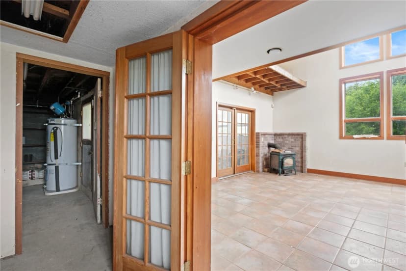 Property photo for 15593 State Route 9, Mount Vernon photo 11