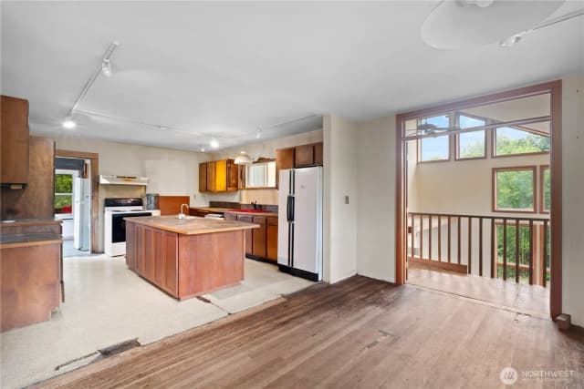 Property photo for 15593 State Route 9, Mount Vernon photo 5