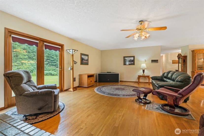 Property photo for 251 John Road, Chehalis photo 12