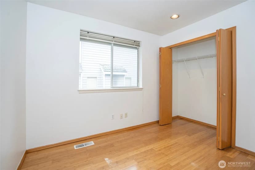 Property photo for 10103 Se 225th Place, Kent photo 30