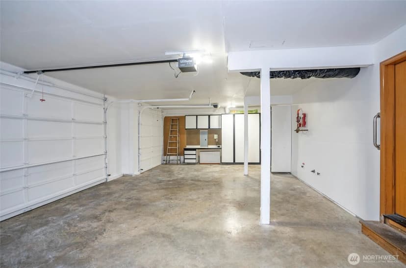 Property photo for 10103 Se 225th Place, Kent photo 32