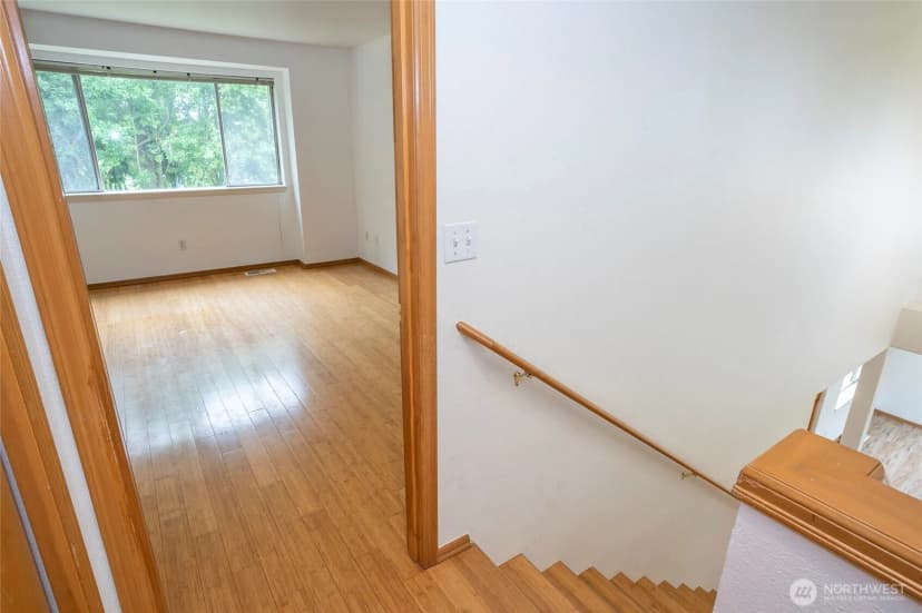 Property photo for 10103 Se 225th Place, Kent photo 19