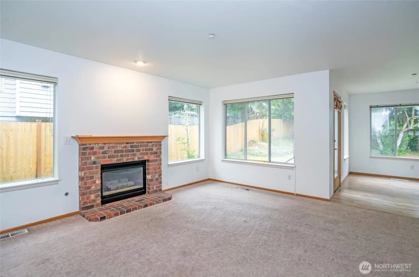 Property photo for 10103 Se 225th Place, Kent photo 16