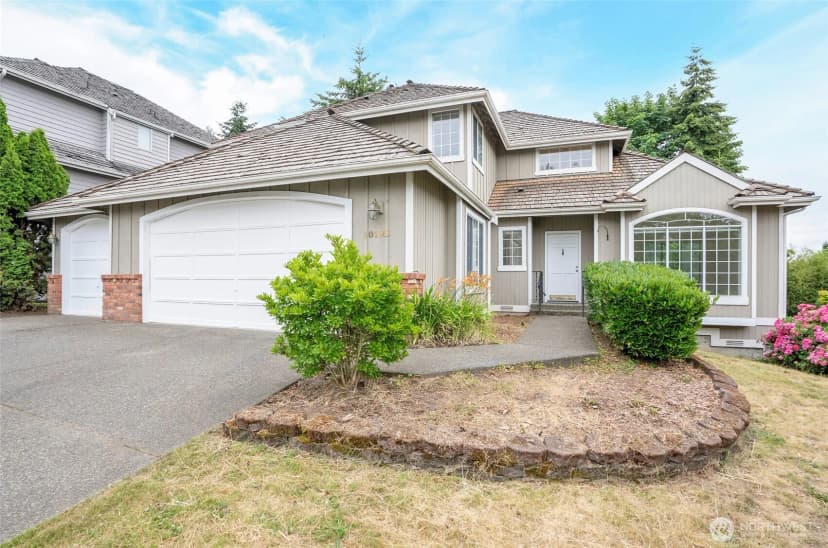 Property photo for 10103 Se 225th Place, Kent photo 3