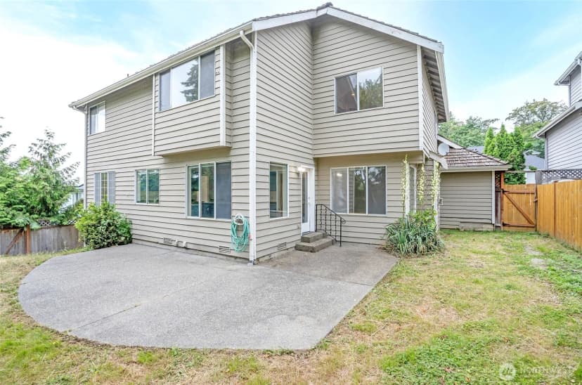 Property photo for 10103 Se 225th Place, Kent photo 37