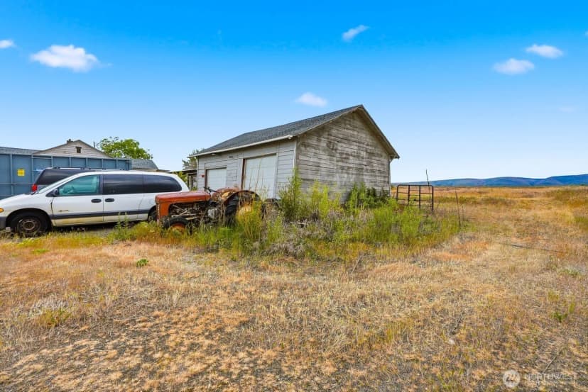 Property photo for 1580 N Cottonwood Road, Yakima photo 17