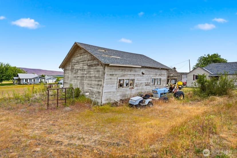 Property photo for 1580 N Cottonwood Road, Yakima photo 16