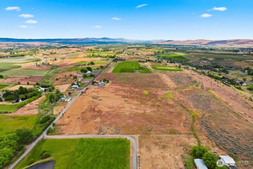 Property photo for 1580 N Cottonwood Road, Yakima photo 15