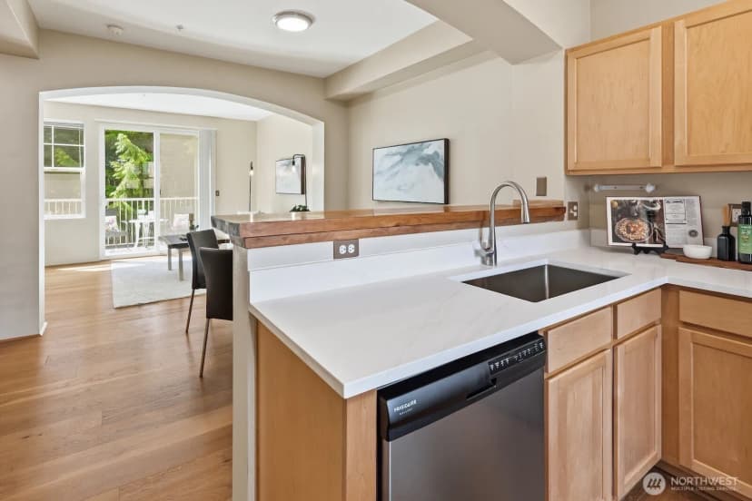 Property photo for 15325 Se 155th Place #j5, Renton photo 19