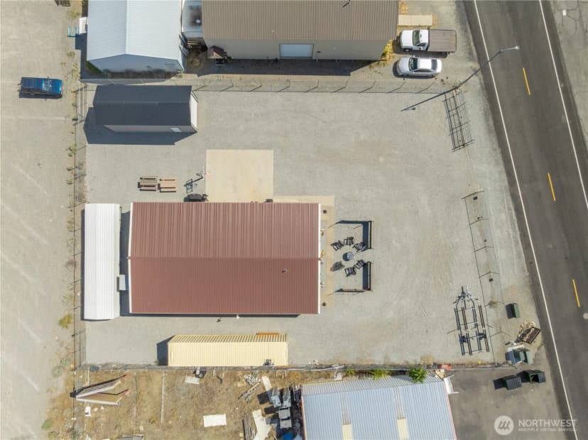 Property photo for 102 Lakeshore Drive, Pateros photo 37