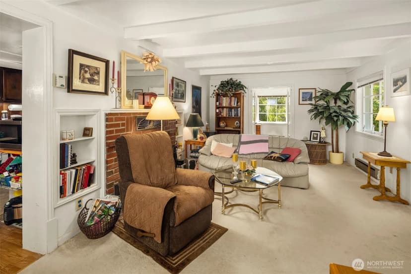 Property photo for 8255 30th Avenue Ne, Seattle photo 6