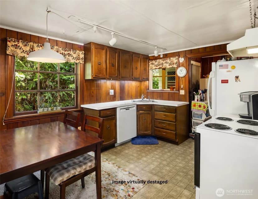 Property photo for 8255 30th Avenue Ne, Seattle photo 13