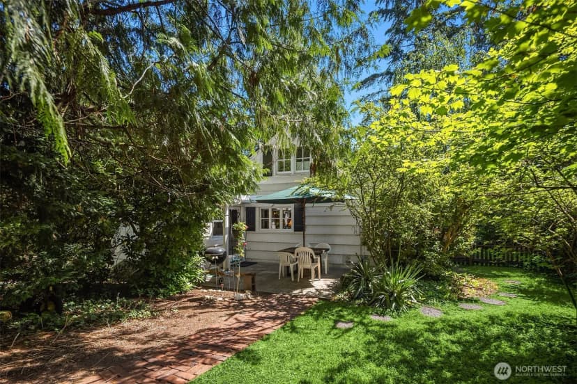 Property photo for 8255 30th Avenue Ne, Seattle photo 26