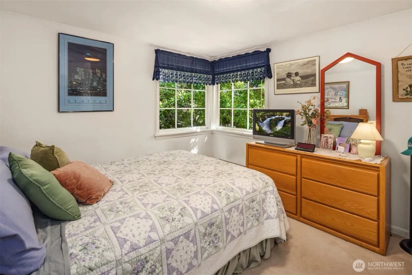 Property photo for 8255 30th Avenue Ne, Seattle photo 10