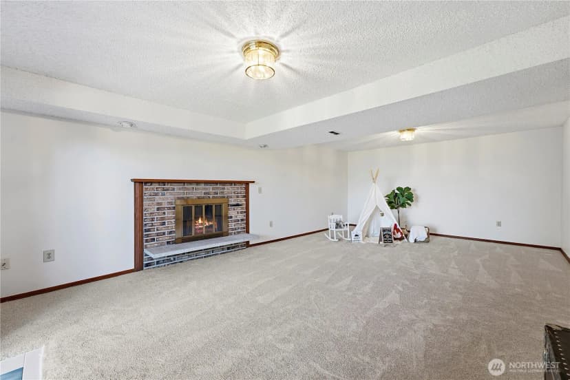 Property photo for 5937 Scenic Drive Ne, Tacoma photo 15