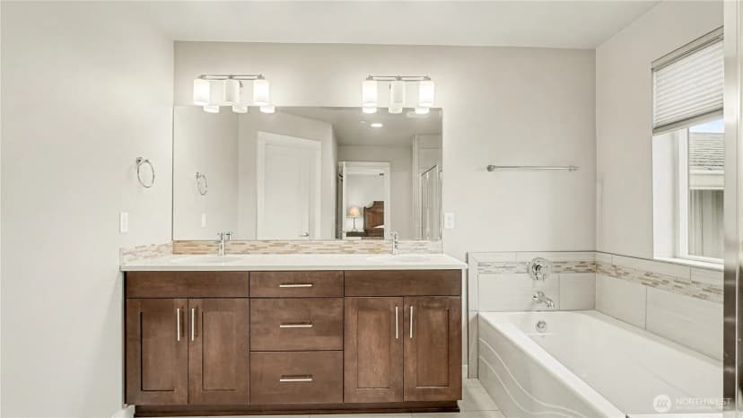 Property photo for 20601 93rd Place S #2, Kent photo 24
