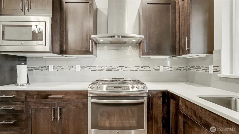 Property photo for 20601 93rd Place S #2, Kent photo 11