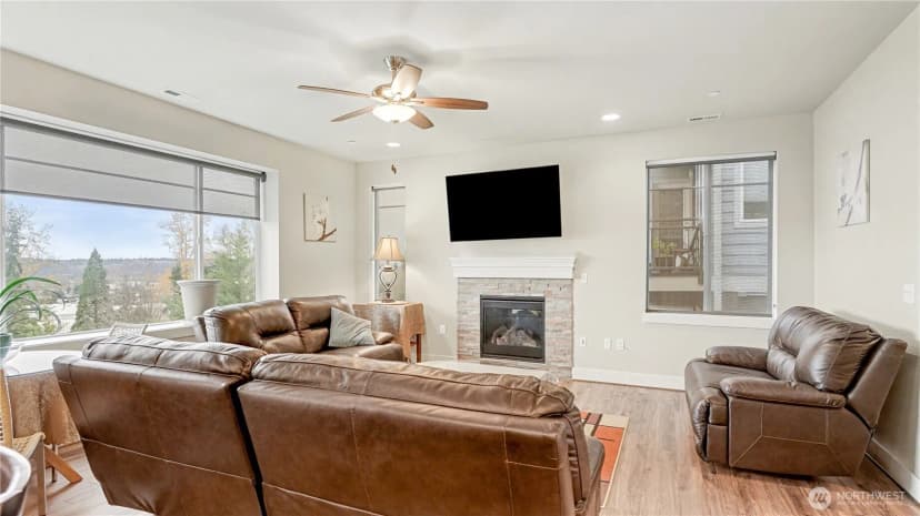 Property photo for 20601 93rd Place S #2, Kent photo 6