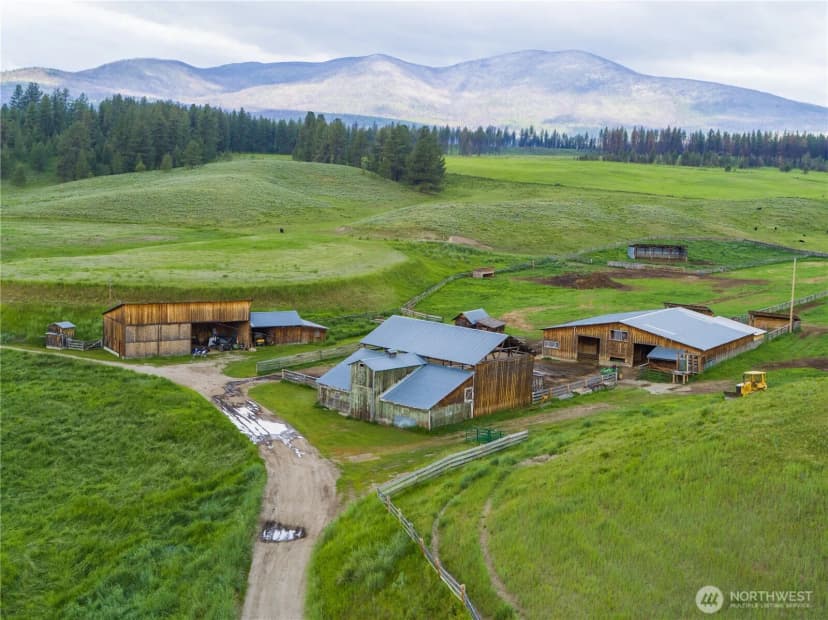 Property photo for 3 Summer Road, Tonasket photo 11