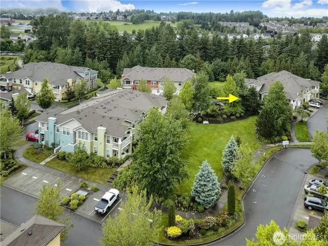 Property photo for 7705 Fairway Avenue Se #204, Snoqualmie photo 2