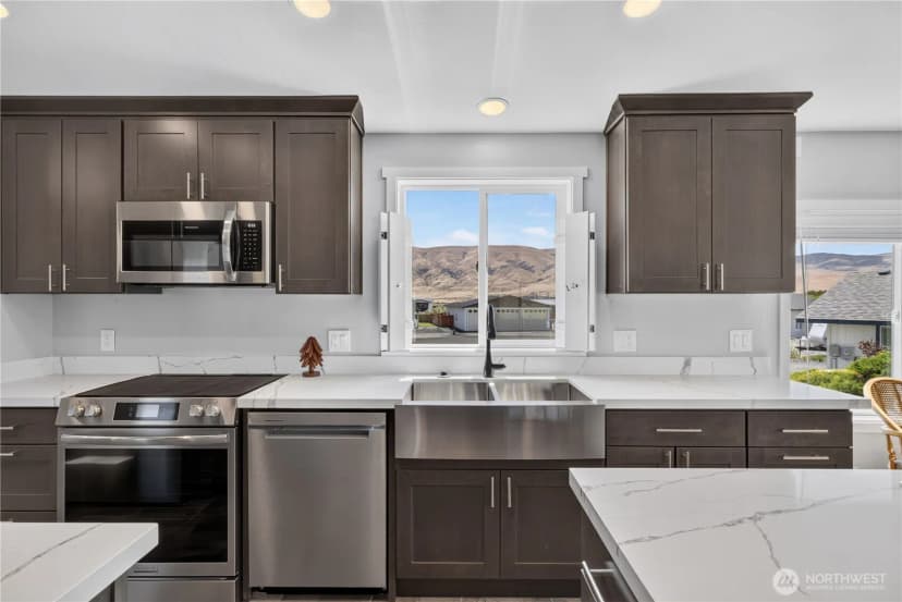 Property photo for 403 Summer Place Sw, Mattawa photo 10