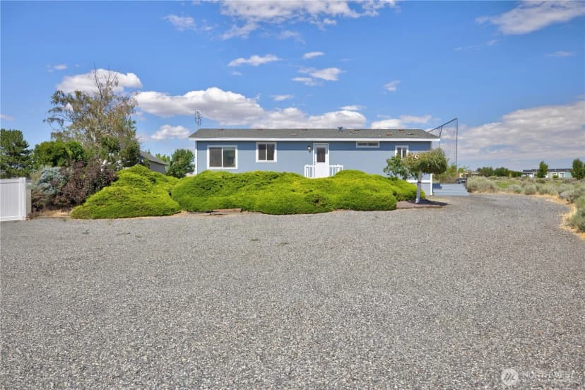 Property photo for 403 Summer Place Sw, Mattawa photo 29